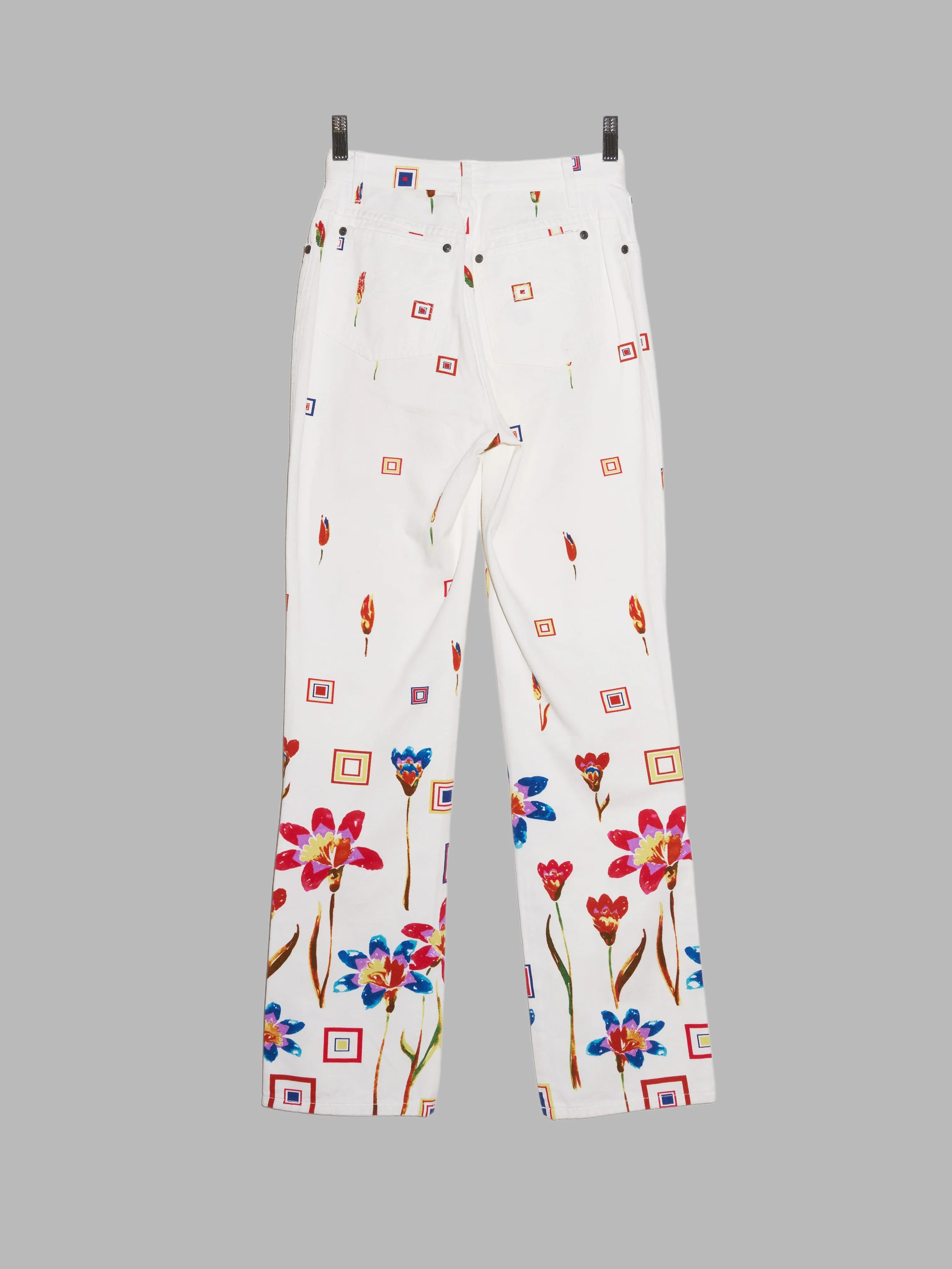 Byblos Blu 1990s white denim jeans with red floral and geometric print