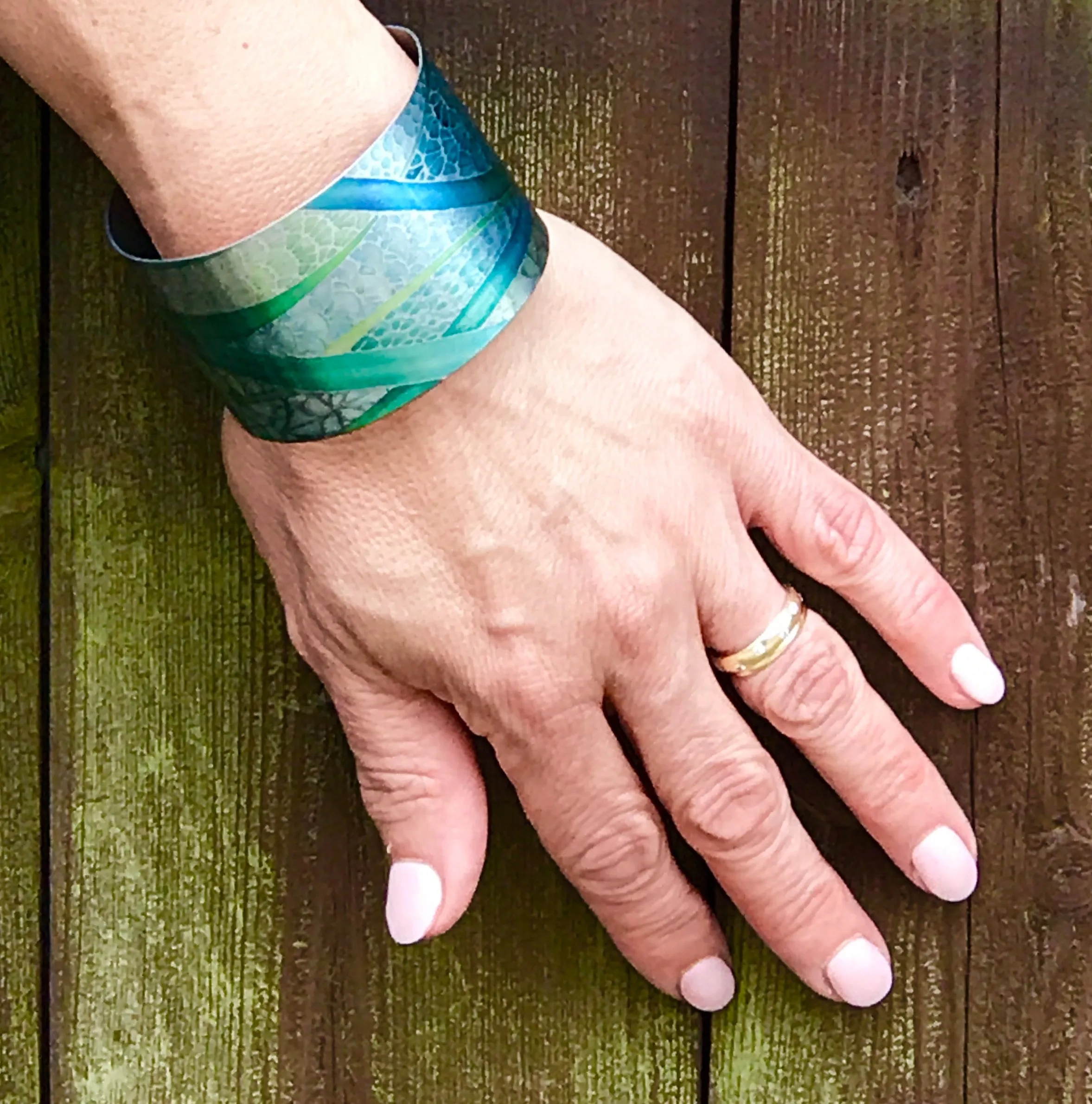 Flowing Water Cuff Bracelet - Comtemporary Fresh Green Bangle - easy wear lightweight aluminium.