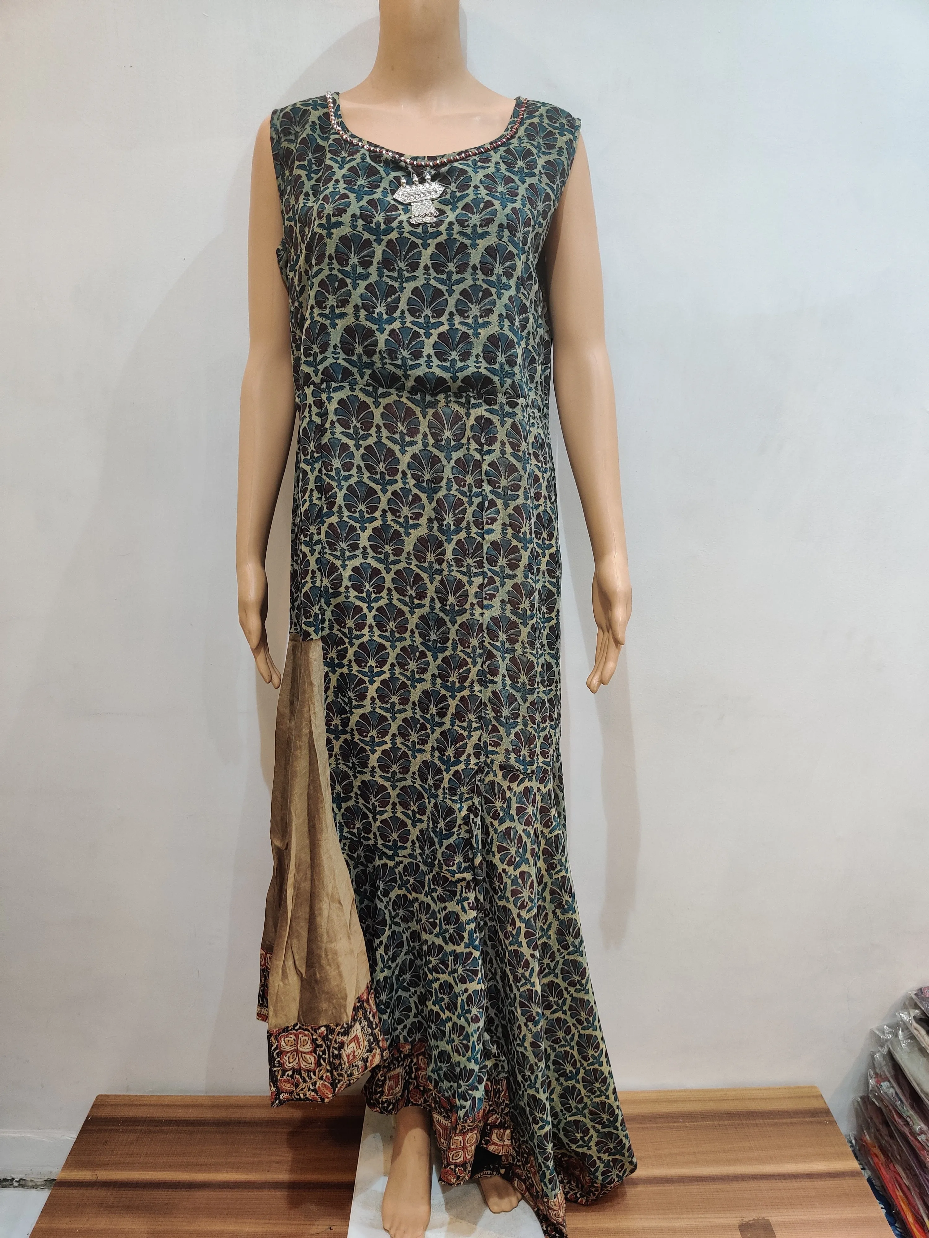 Globe Amaranth Kurti