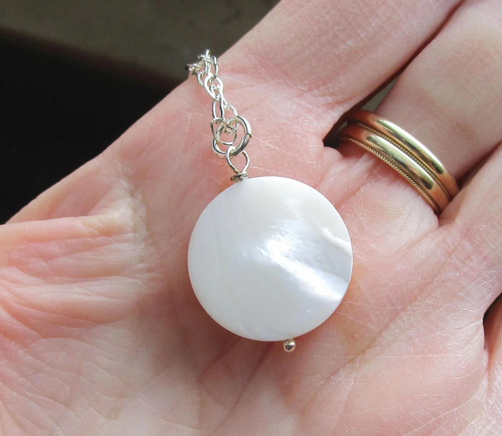 Mother of Pearl Natural Iridescent Shell Pendant Necklace