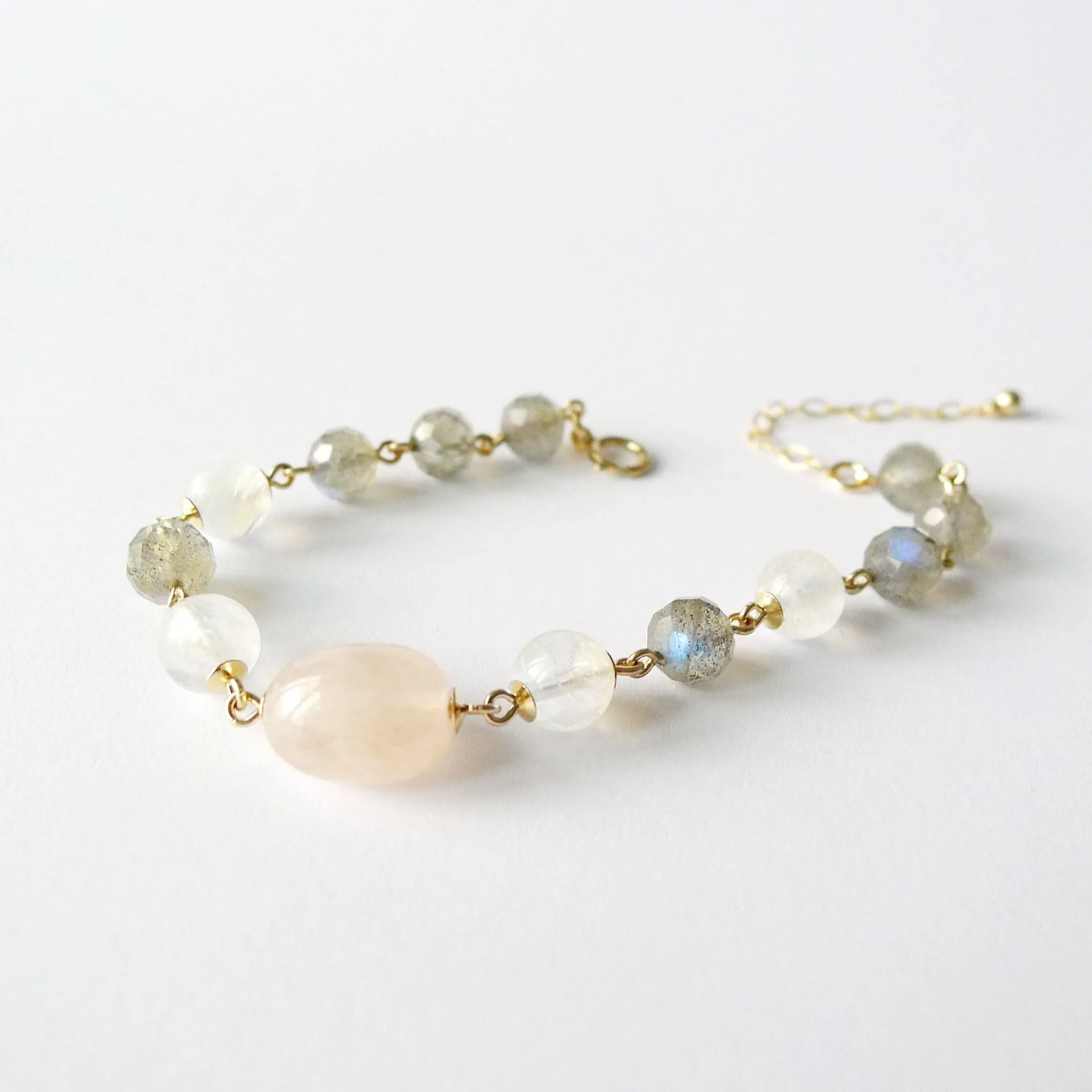 Serena Bracelet / Morganite | Moonstone | Labradorite