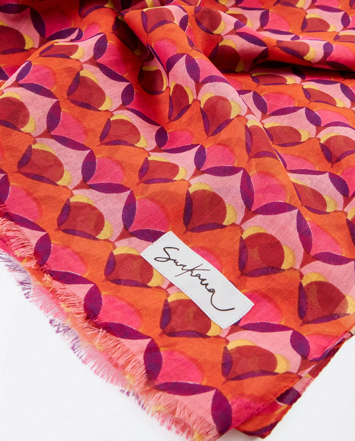 Surkana geometric circles printed sarong scarf fuchsia