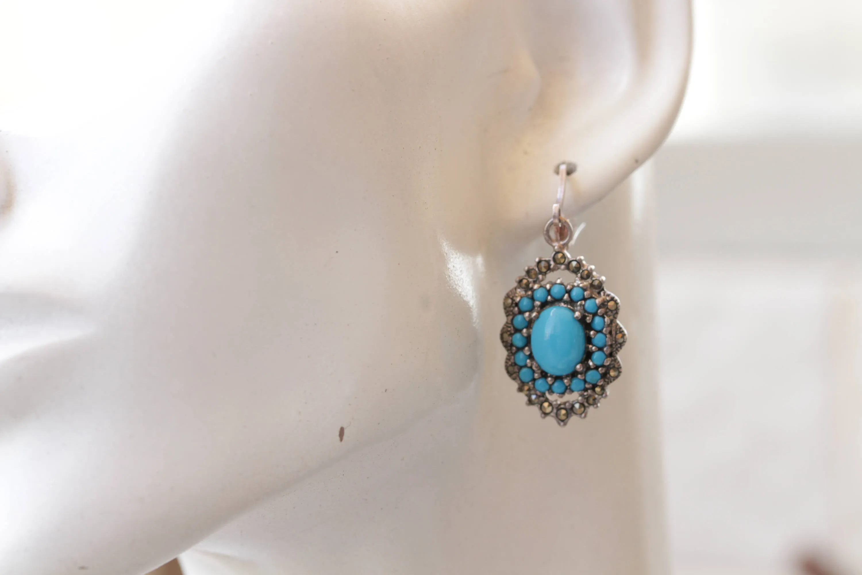 TURQUOISE SILVER NECKLACE