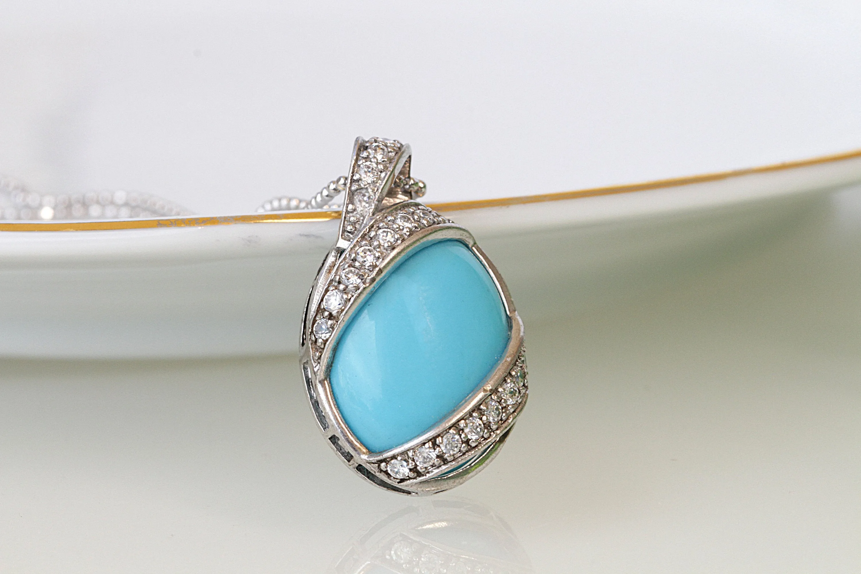 TURQUOISE SILVER NECKLACE