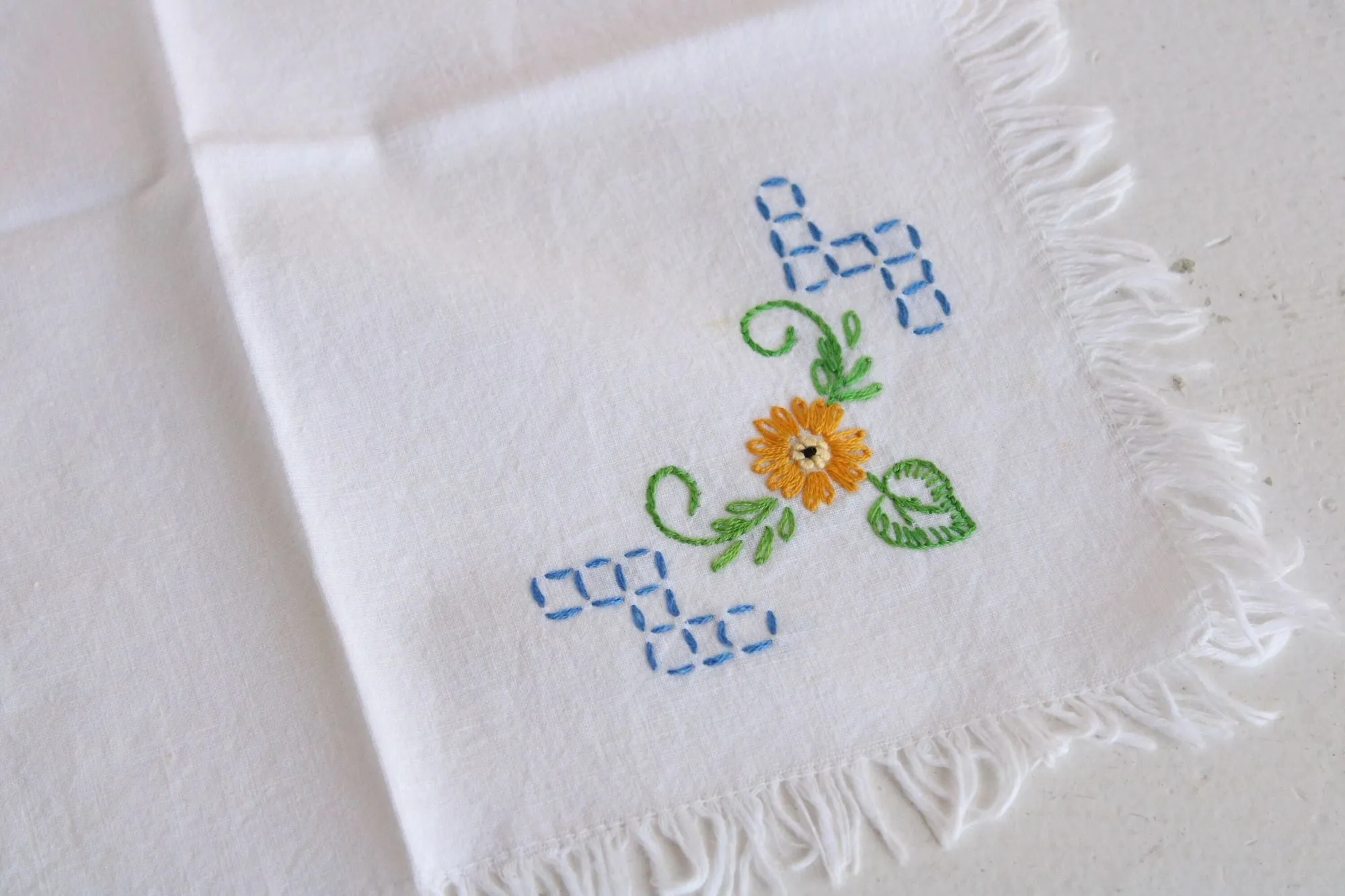 Vintage 1960s 1970s White Cotton With Embroidered Flowers and Fringe Hankie